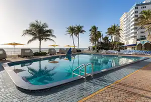 Commercial Pool · Full Service Contract